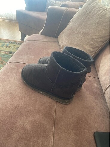 Ugg bot