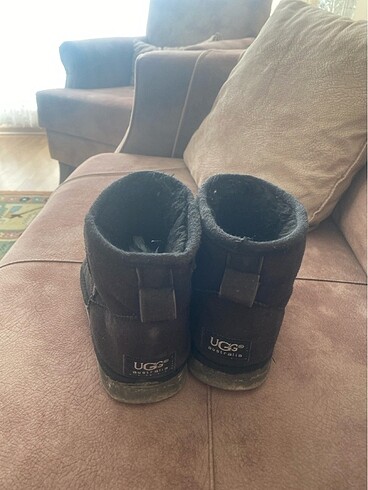 Ugg Ugg bot