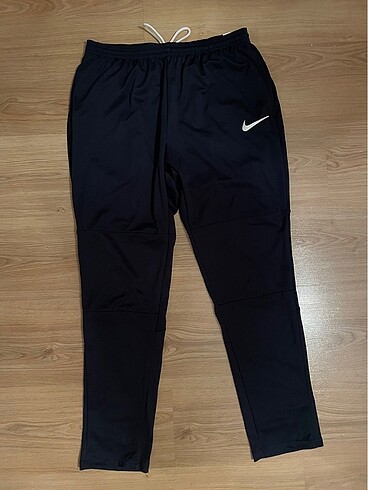 Orijinal Nike erkek eşofman altı
