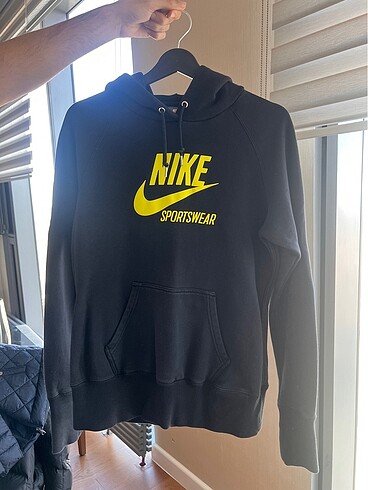 Nike sweatshirt