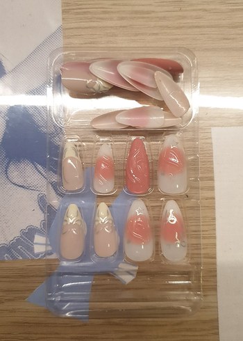 Sephora Renkli Tırnak