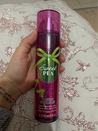 Bath&body works sweet pea vücut spreyi