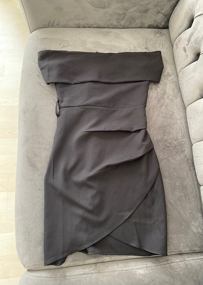 Siyah davet elbisesi - Görsel 3