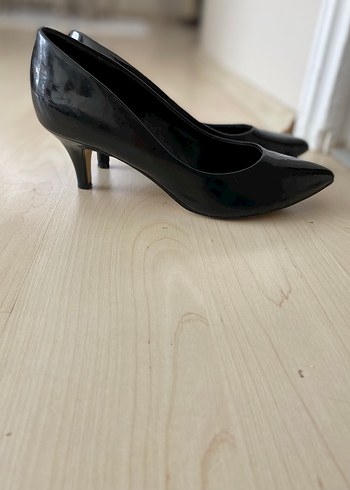 Siyah Rugan Kadın Stiletto Topuklu Ayakkabı - Görsel 2