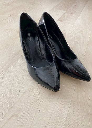 Siyah Rugan Kadın Stiletto Topuklu Ayakkabı - Görsel 3