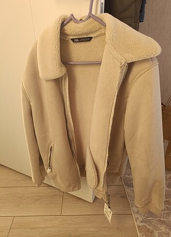 zara mont