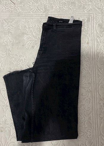 Siyah Kadın Dar Kesim Midi Kot Pantolon - Görsel 2