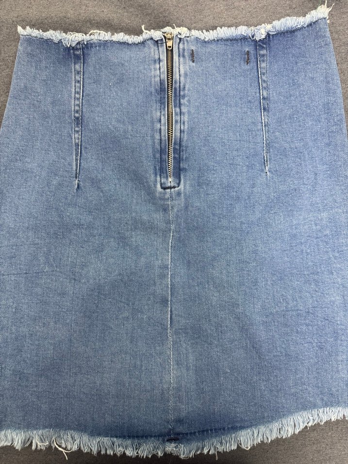 Düğmeli Nakışlı Denim Mini Etek - Görsel 2