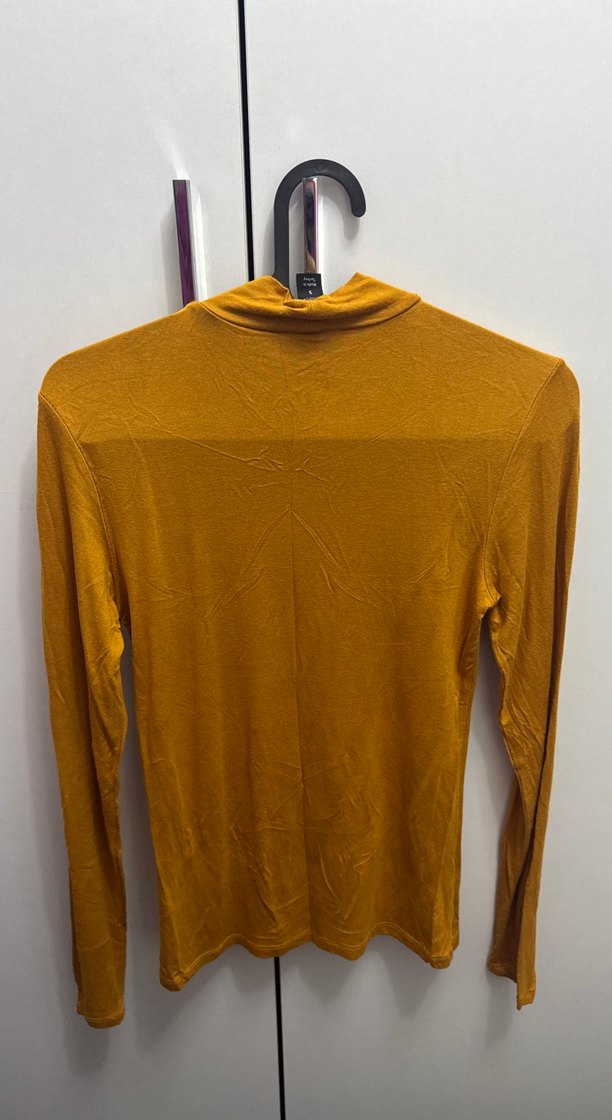 Sarı Yüksek Yakalı İnce Kadın Kazak - Görsel 2