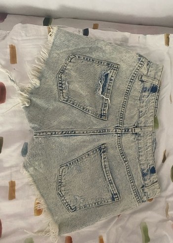 Kadın Gri Batik Desenli Mini Denim Şort