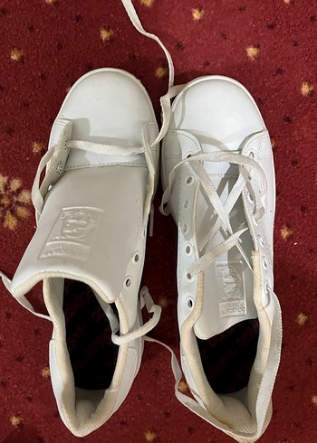 Beyaz Spor Ayakkabı - Görsel 3