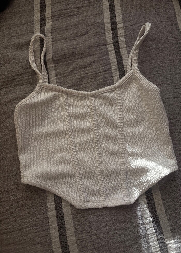 bershka crop - Görsel 2