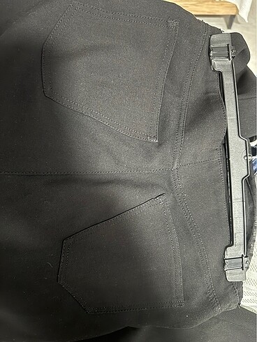 Zara Zara Siyah Kumaş Pantolon (Esnek Kumaş)