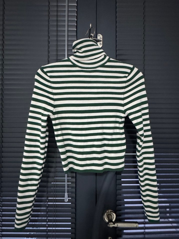 Yeşil Beyaz Çizgili Boğazlı Triko Kadın Kazak - Görsel 2