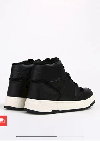 Fabrika Kadın Spor Bot - Görsel 3