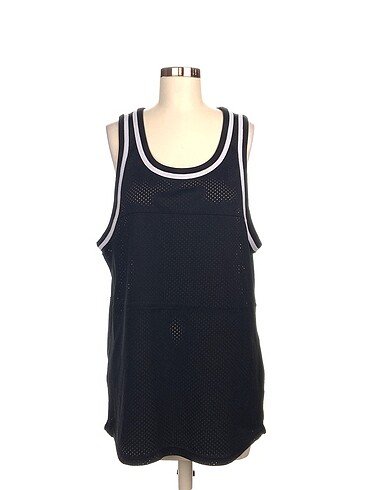 H&M T-shirt %70 İndirimli.