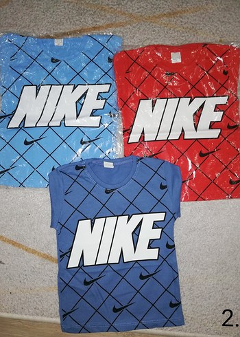 Renkli Baskılı Nike Erkek Çocuk Tişörtü