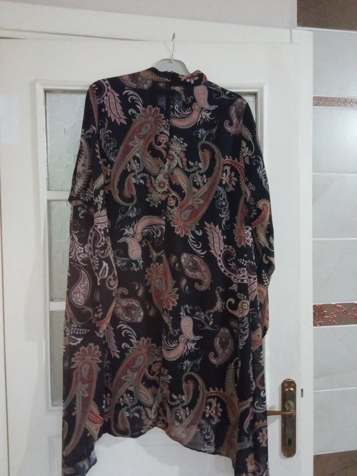 Çok Renkli Desenli Uzun Tunik - Görsel 5