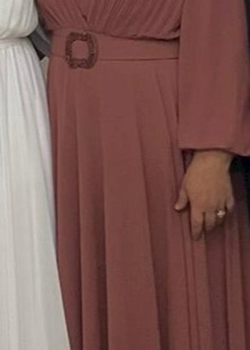 Uzun gül kurusu rengi tesettür abiye elbise - Görsel 3