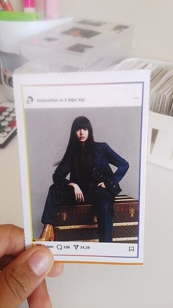 Lalisa kartlarımiz Instagram kartımız dir