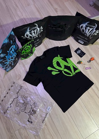 Syna Tee