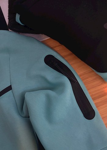 Nike Tech Fleece Tiffany - Görsel 2