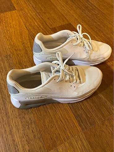38,5 Beden Nike Air Max. 38,5 numara.