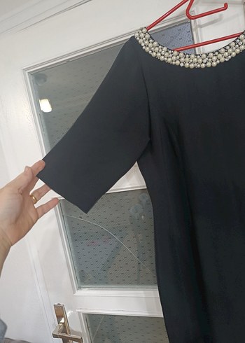 Boncuk İşlemeli Siyah Midi Elbise - Görsel 3