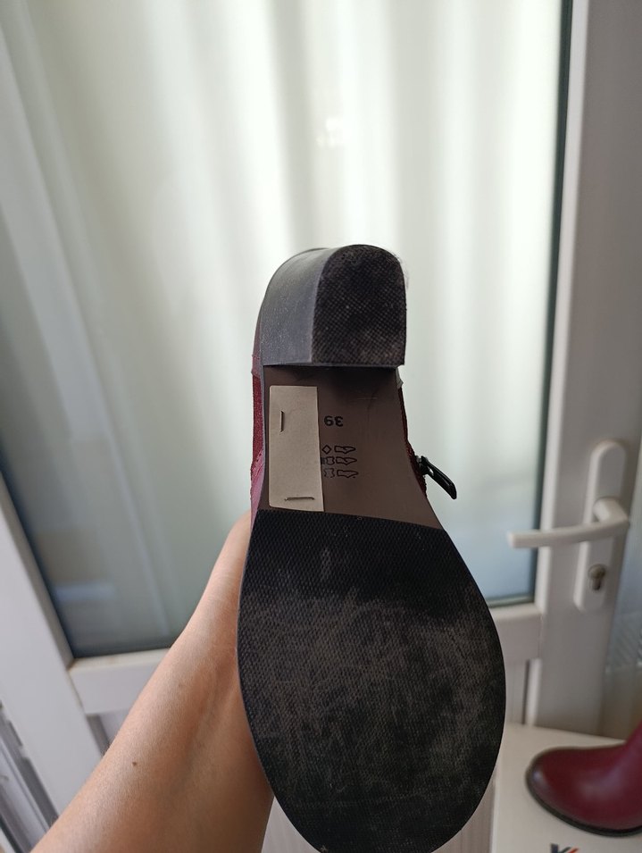 komcero marka Bordo Deri Tokalı Kadın Bot - Görsel 3