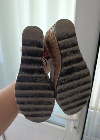 komcero marka beyaz Tokalı Dolgu Topuk Kadın Ayakkabı - Görsel 6