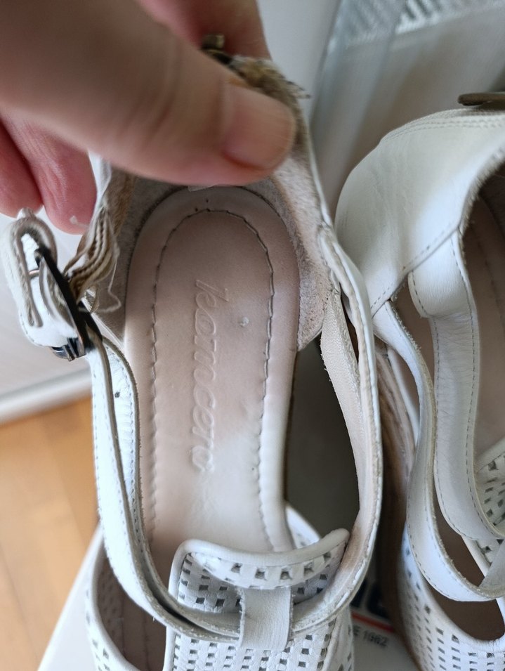 komcero marka beyaz Tokalı Dolgu Topuk Kadın Ayakkabı - Görsel 5