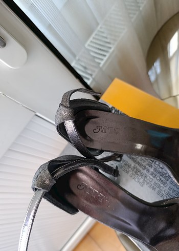 Gri Yılan Desenli Platform Topuklu Kadın Ayakkabı - Görsel 6