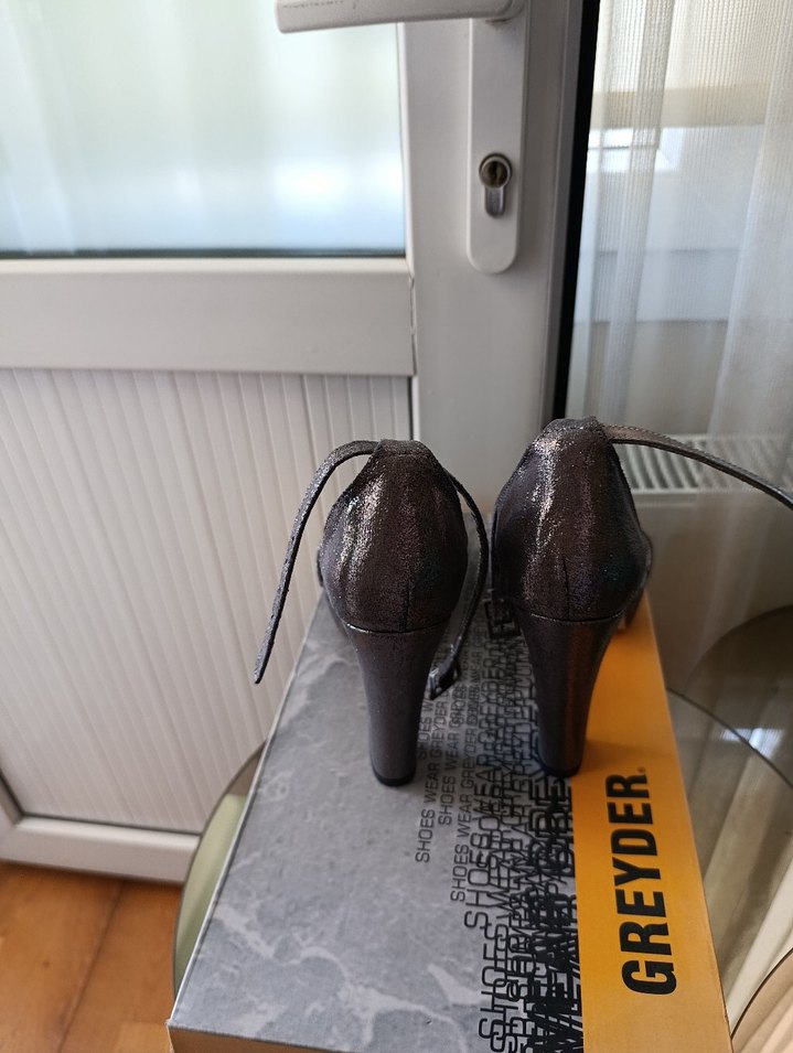 Gri Yılan Desenli Platform Topuklu Kadın Ayakkabı - Görsel 4