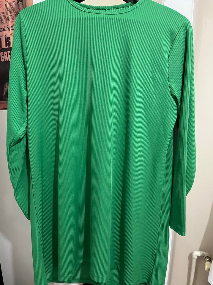 Yeşil Pileli Uzun Kollu takım - Görsel 2