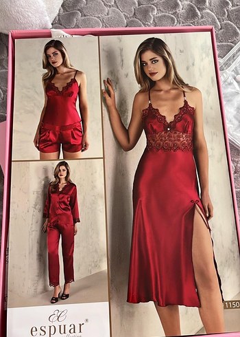 Bordo Nakışlı Mini Kadın Pijama Takımı