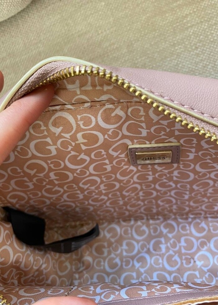 Guess askılı çanta  - Görsel 4