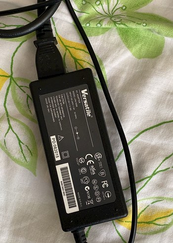  Beden Siyah Samsung Dizüstü Bilgisayar
