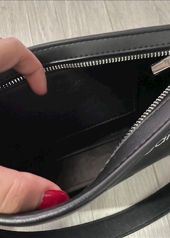 Diğer Calvin Klein Siyah Deri Kadın Çanta