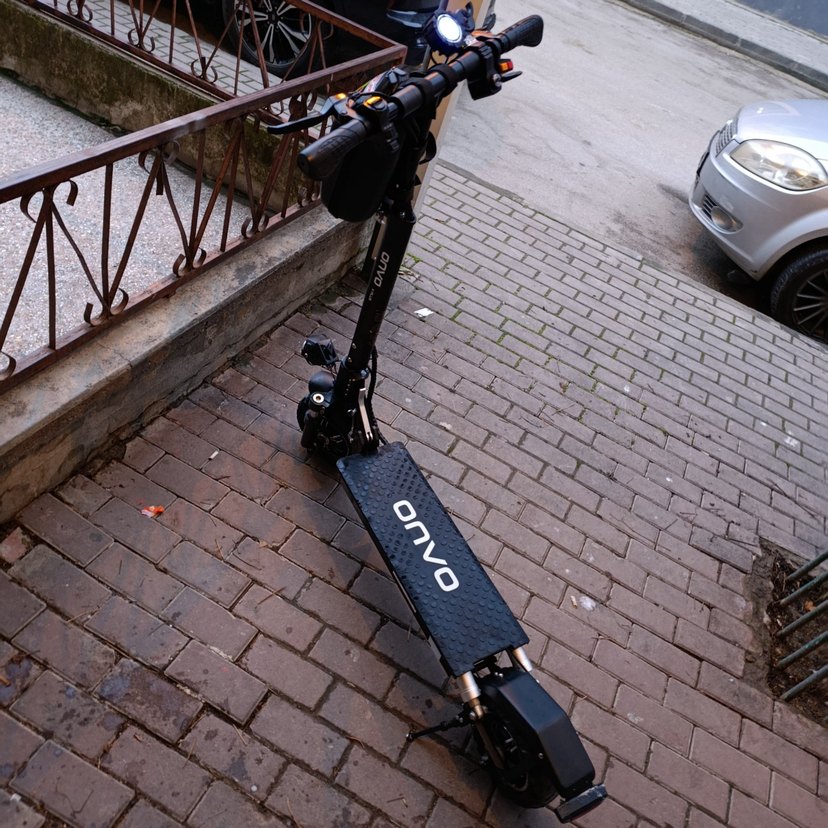 Siyah Çocuk Scooterı Onvo Marka - Görsel 2