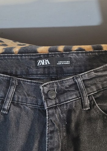 Zara Siyah Yırtık Bol Kesim Denim Pantolon