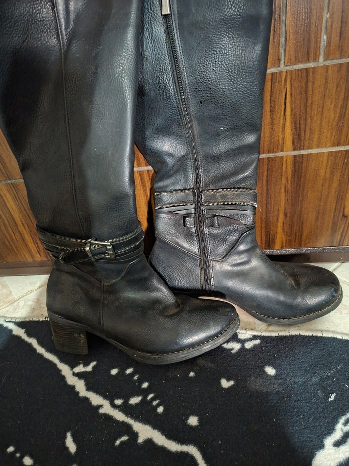 Klasik sıyah Tokalı Deri Çizme - Görsel 2