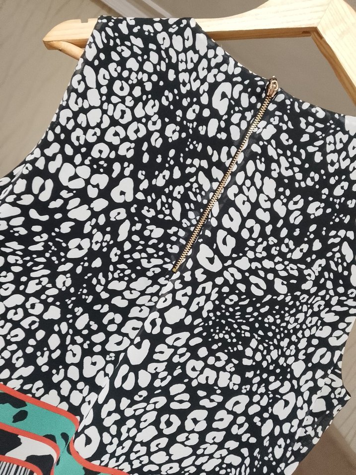 Zincir Detaylı Bohem Desenli elbise - Görsel 3