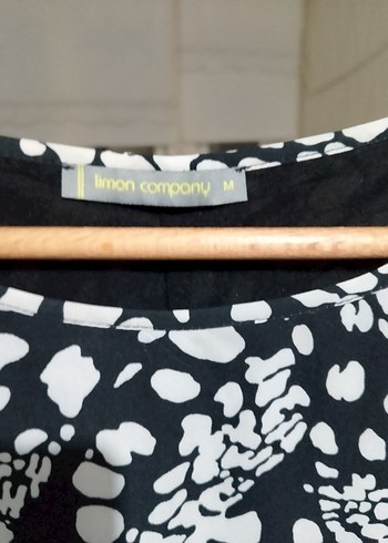 Siyah Beyaz Desenli Midi Elbise - Görsel 7