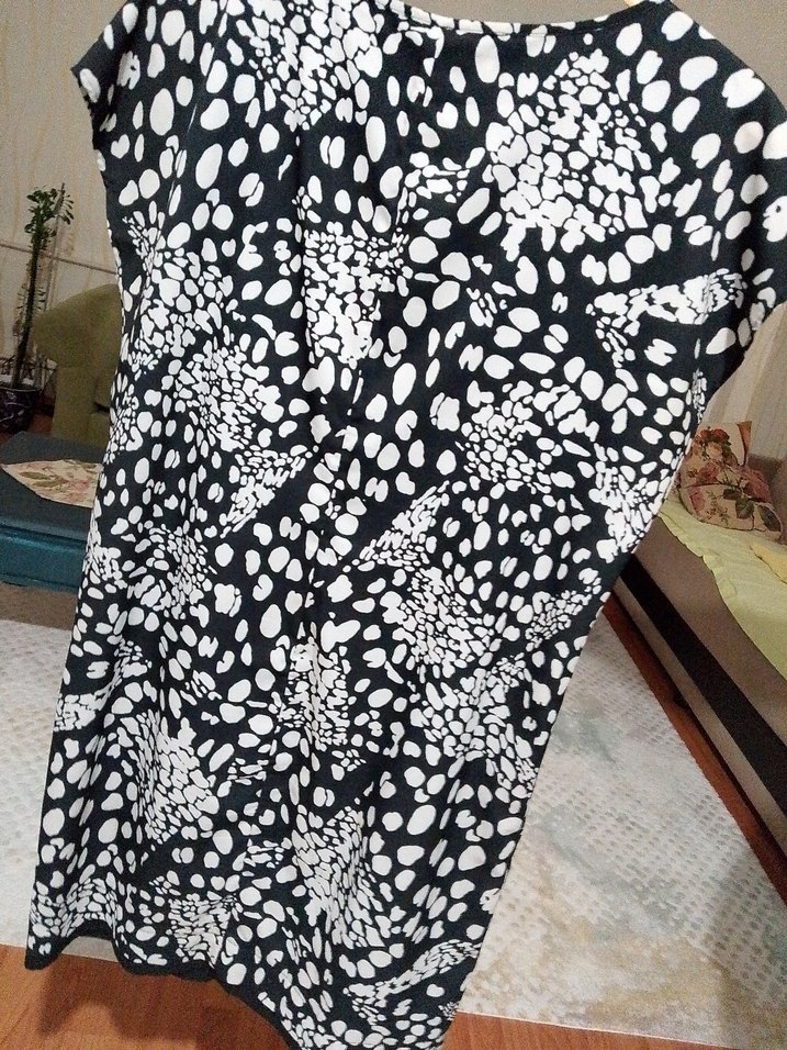 Siyah Beyaz Desenli Midi Elbise - Görsel 5