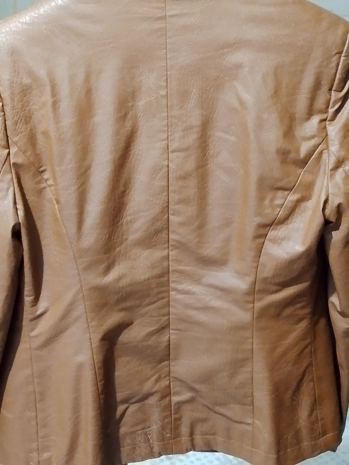 Düğmeli Kısa Kahverengi Deri Kadın Ceket plaka marka - Görsel 4