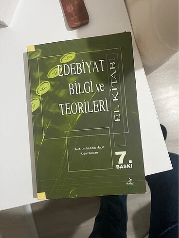 Edebiyat bilgi ve teorileri kitap