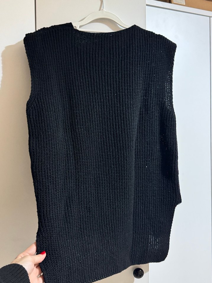 Siyah V Yaka Örgü Kadın Süveter - Görsel 3