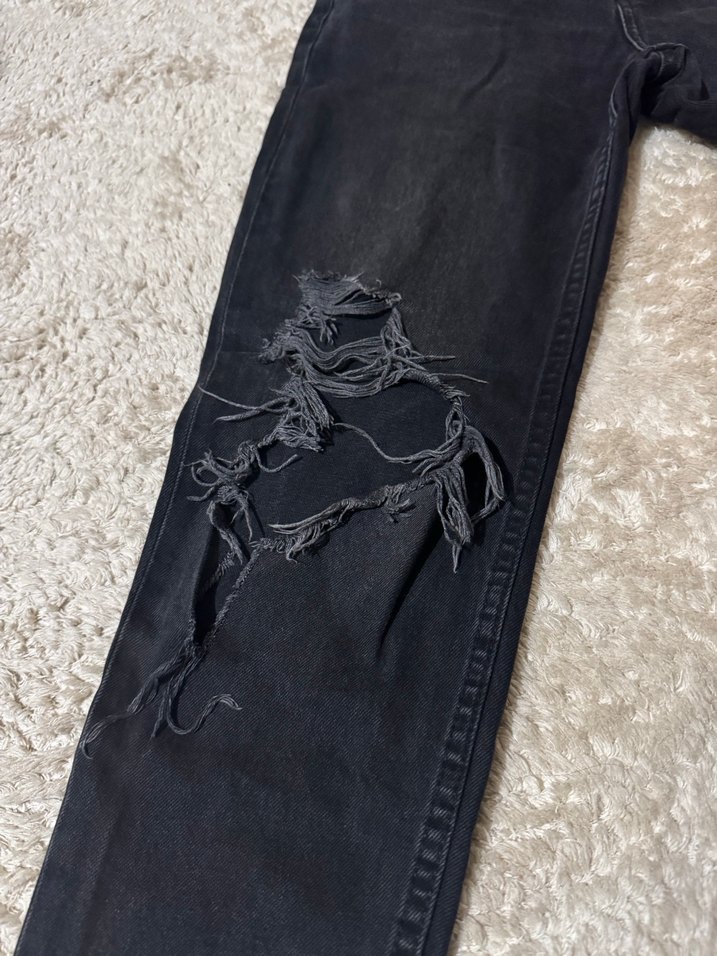 Siyah Yırtık Salaş Kadın Denim Pantolon - Görsel 3