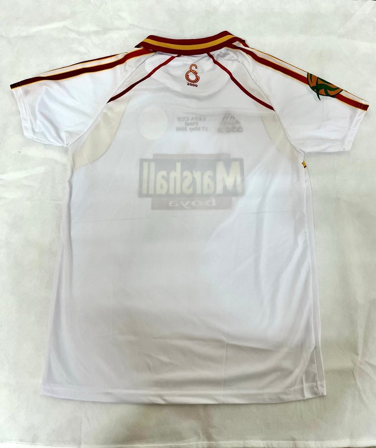 Galatasaray 2000 Deplasman Forma - Görsel 2
