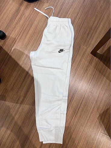 Nike Beyaz Eşofman Altı